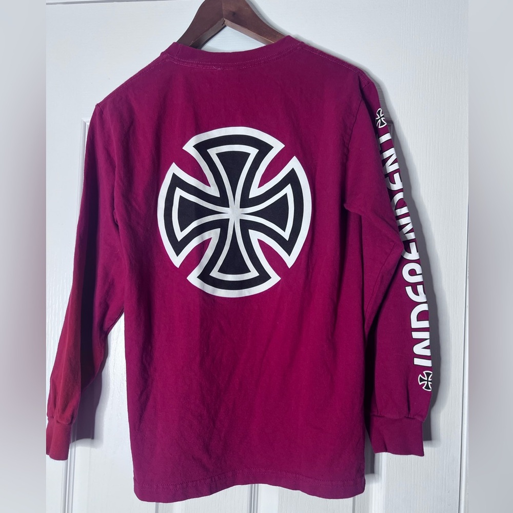 Independent Burgundy Red Long Sleeve Shirt - Youth X-Large - great condition